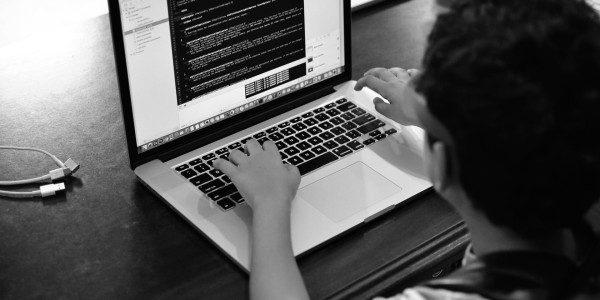Delitos Informáticos Eivissa · Pornografía en la Red / Redes Sociales / Internet