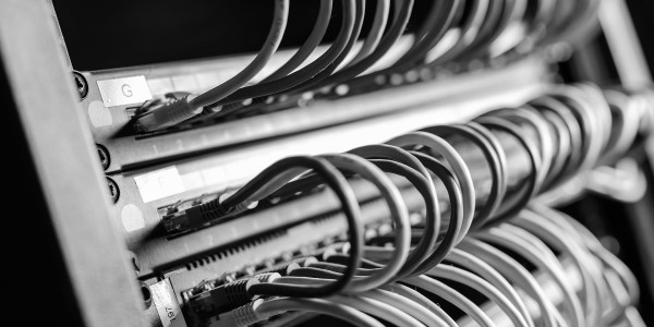 Delitos Informáticos Eivissa · Robo en la Red / Robo de Datos / Acceso ilegal Informático